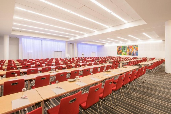 Crowne Plaza Copenhagen Towers image 12