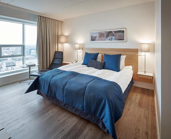 Crowne Plaza Copenhagen Towers image 2